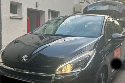 Peugeot 208 116.000 km 6.490 &euro; Stuttgart 70378