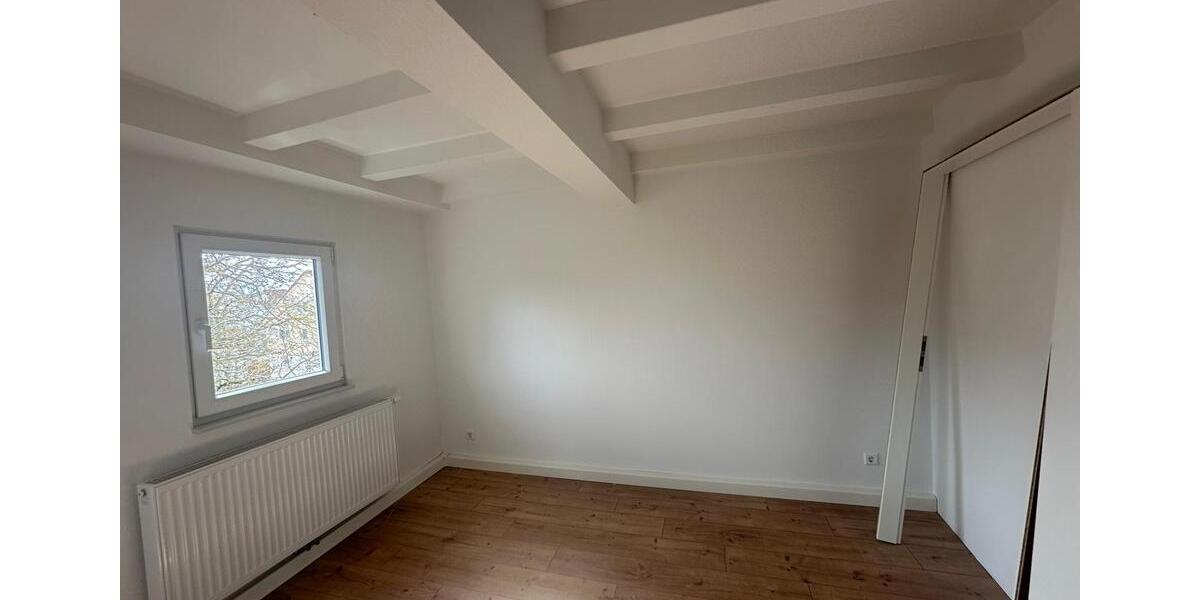 Dachgeschoßwohnung Jettingen - 3 Zimmer, 82 m&sup2;, 1.050&euro; | Angebot:25576415