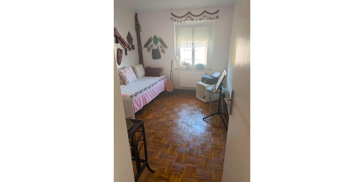 Etagenwohnung Nürtingen - 4 Zimmer, 84 m&sup2;, 349.000&euro; | Angebot:27168910
