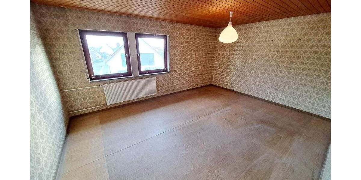 Doppelhaushälfte Wolfschlugen - 5 Zimmer, 102 m&sup2;, 375.000&euro; | Angebot:25781238