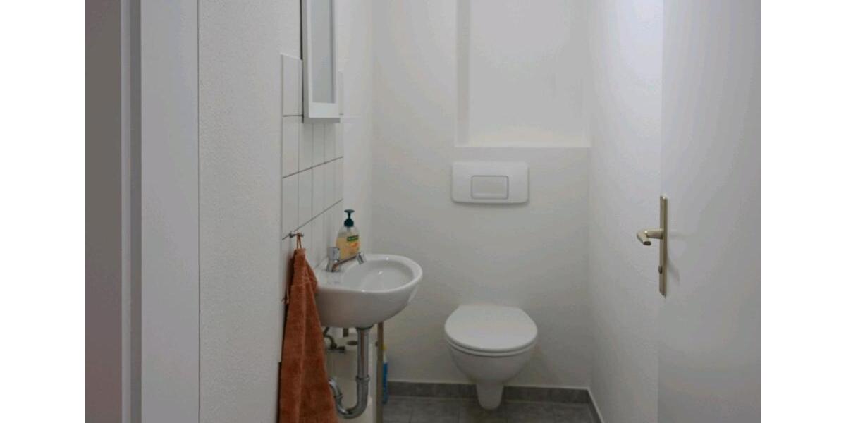 Etagenwohnung Bad Urach - 2 Zimmer, 69 m&sup2;, 195.000&euro; | Angebot:25397753