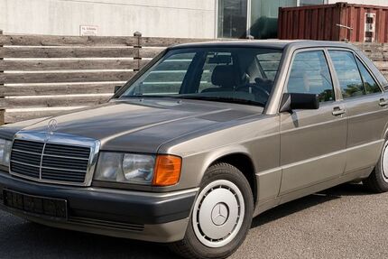 Mercedes-Benz 190 115.404 km 8.900 &euro; Rottenburg am Neckar 72108