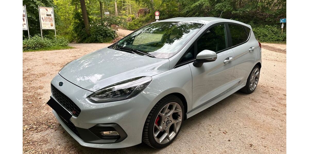 Ford Fiesta 64.500 km 17.490 &euro; Dettingen an der Erms 72581