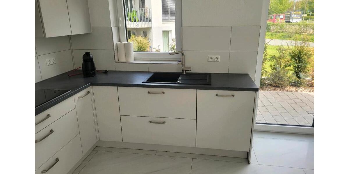 Etagenwohnung Kirchentellinsfurt - 1 Zimmer, 170 m&sup2;, 700&euro; | Angebot:25415723