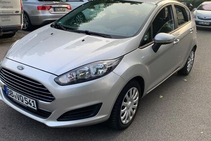 Ford Fiesta 68.760 km 8.200 &euro; Sindelfingen 71065