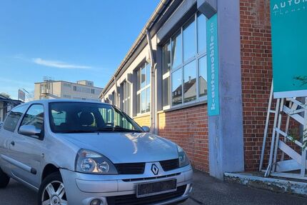 Renault Clio 155.000 km 900 &euro; Stuttgart 70372