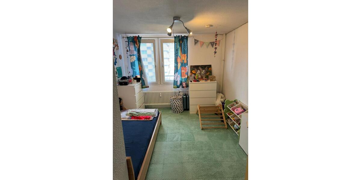 Etagenwohnung Sindelfingen Eichholz - 4.5 Zimmer, 110 m&sup2;, 340.000&euro; | Angebot:24561136