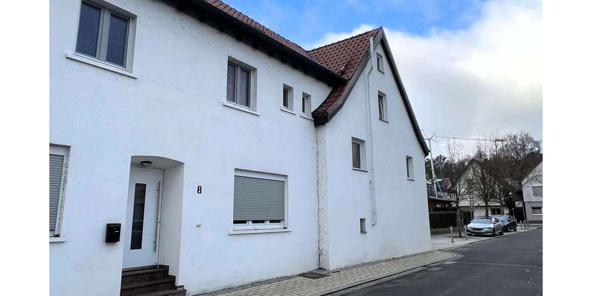 Einfamilienhaus Neckartailfingen - 9 Zimmer, 324 m&sup2;, 749.000&euro; | Angebot:23748065