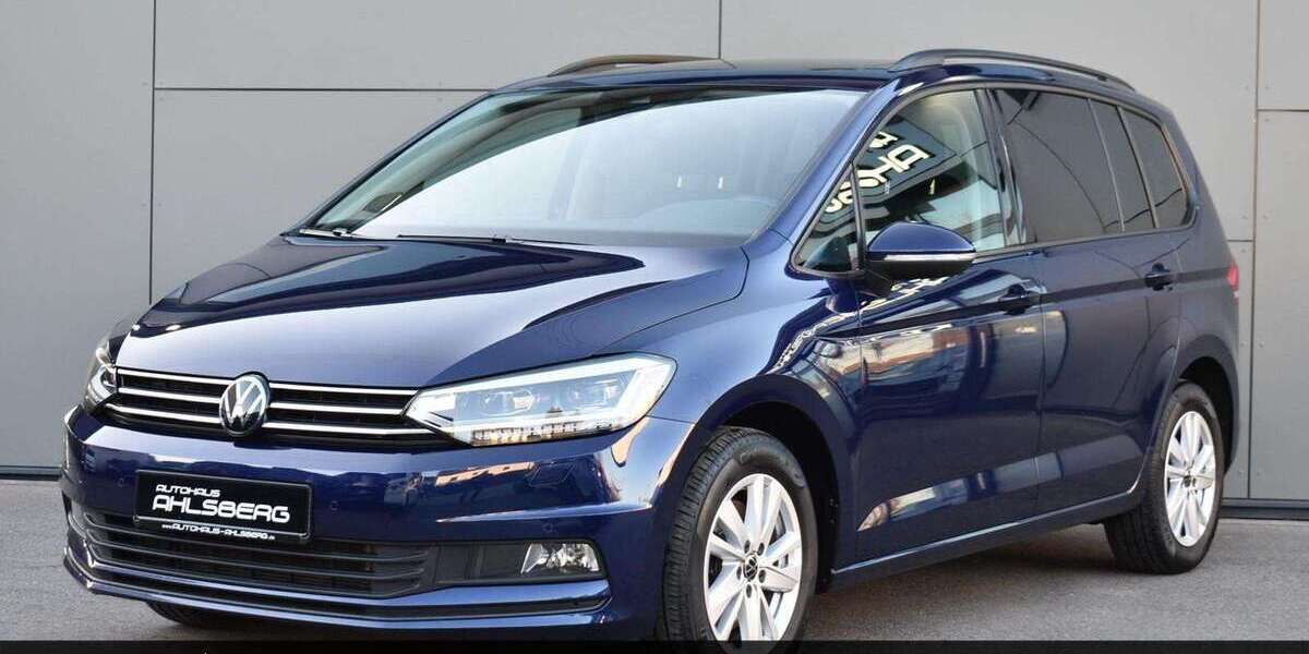 VW Touran 29.700 km 32.900 &euro; Pfullingen 72793