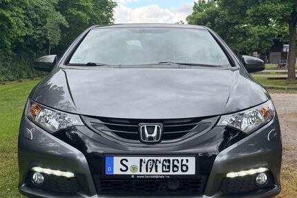 Honda Civic 136.000 km 8.100 &euro; stuttgart 70599