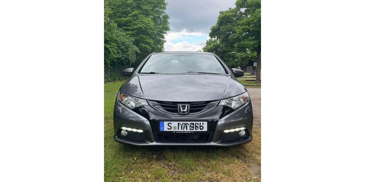 Honda Civic 136.000 km 8.100 &euro; stuttgart 70599
