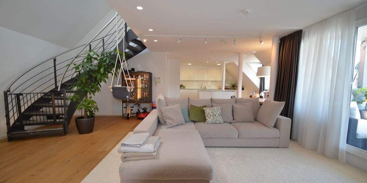 Etagenwohnung Böblingen - 4 Zimmer, 220 m&sup2;, 905.000&euro; | Angebot:25704223