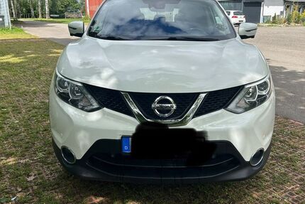 Nissan Qashqai 190.500 km 8.200 &euro; Reutlingen 72768
