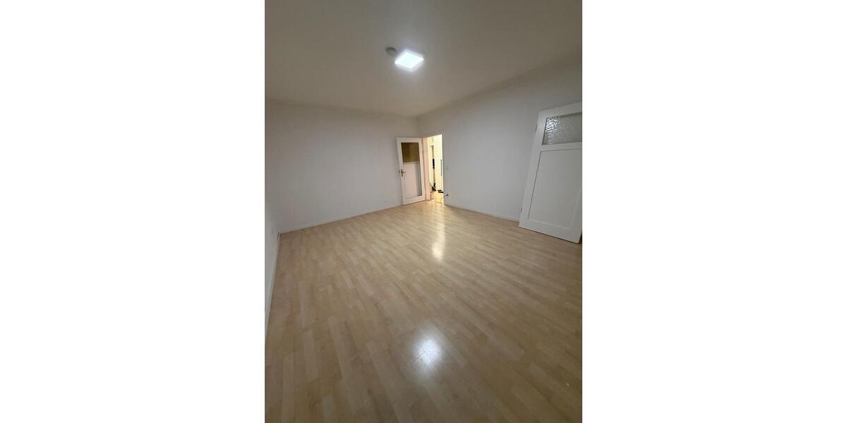 Etagenwohnung Stuttgart Degerloch - 3 Zimmer, 73 m&sup2;, 1.200&euro; | Angebot:25894881