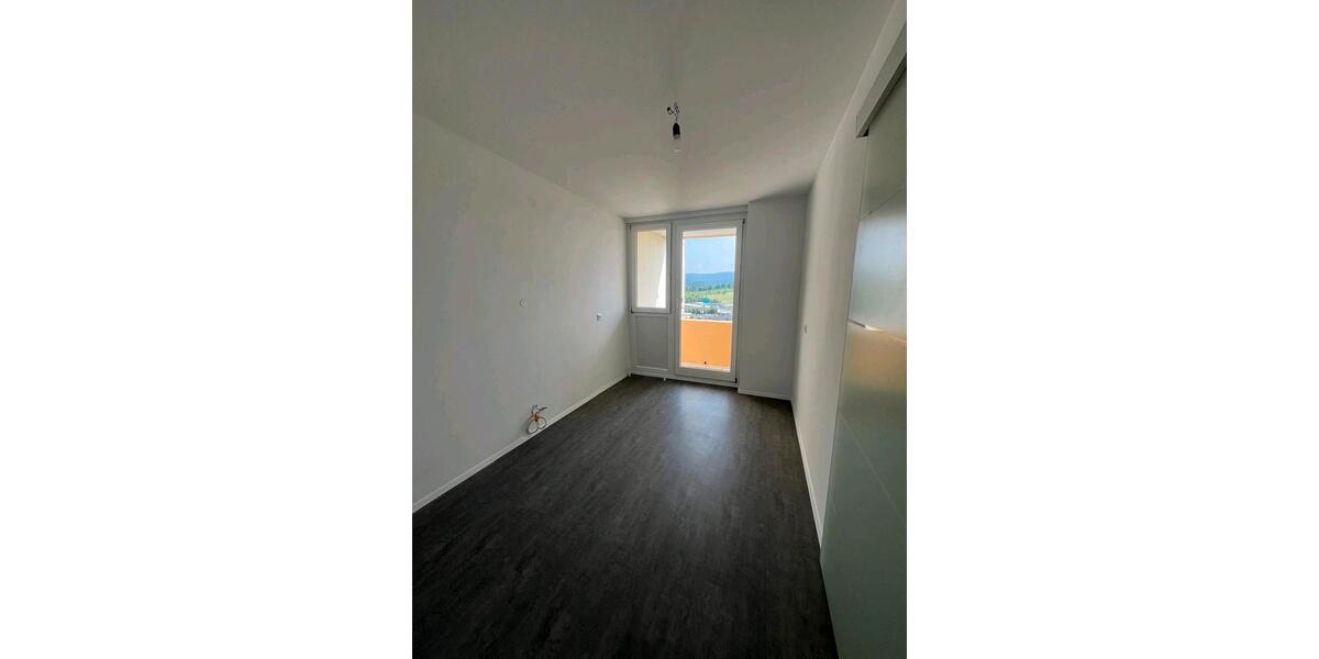 Etagenwohnung Reutlingen Reutlingen-Betzingen - 4.5 Zimmer, 112 m&sup2;, 1.400&euro; | Angebot:24640643