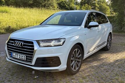 Audi Q7 163.900 km 31.490 &euro; Stuttgart 70499