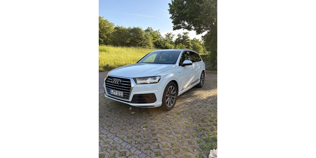Audi Q7 163.900 km 31.490 &euro; Stuttgart 70499