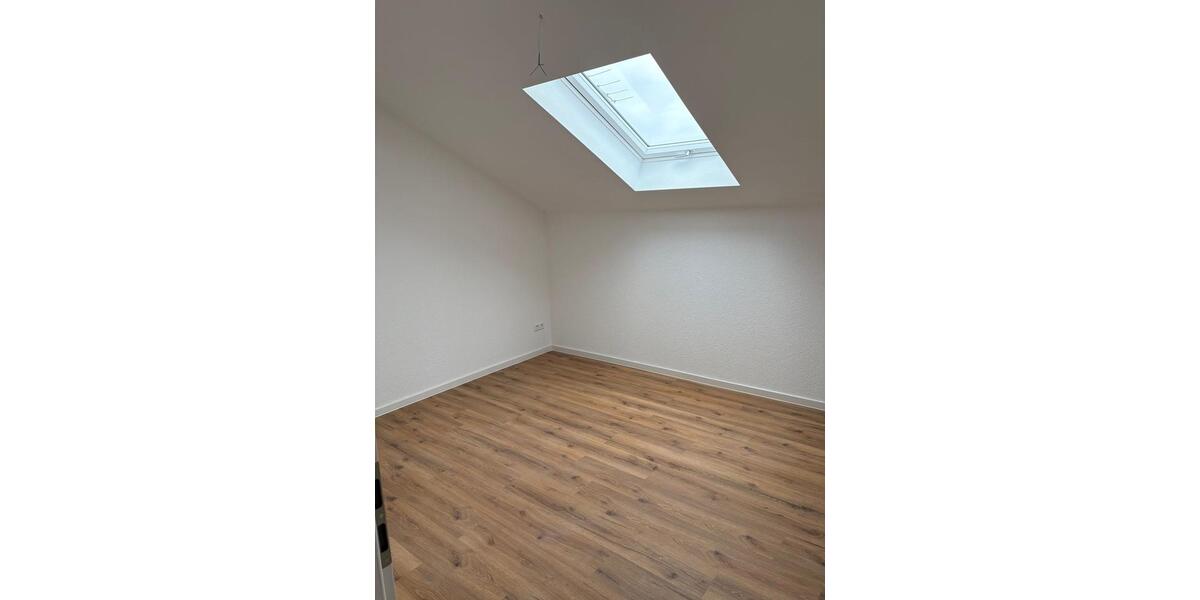 Etagenwohnung Mössingen - 4 Zimmer, 126 m&sup2;, 1.550&euro; | Angebot:26431361