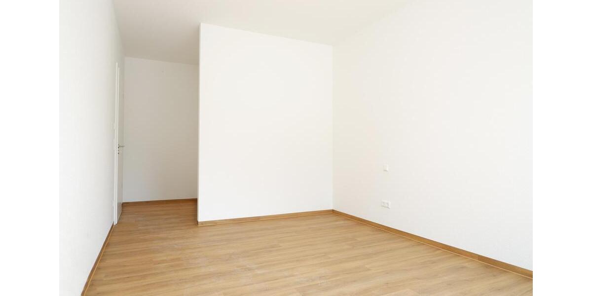 Etagenwohnung Reutlingen - 3 Zimmer, 102 m&sup2;, 1.400&euro; | Angebot:26097344