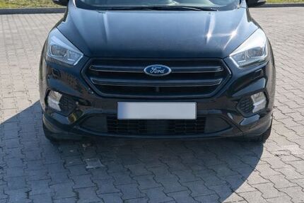 Ford Kuga 184.000 km 10.500 &euro; Stuttgart 70567