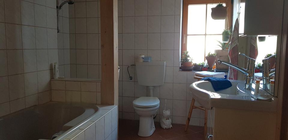 Einfamilienhaus Hülben - 5 Zimmer, 100 m&sup2;, 246.000&euro; | Angebot:26777173
