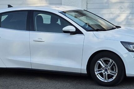 Ford Focus 83.000 km 10.000 &euro; Sindelfingen bei Stuttgart 71067