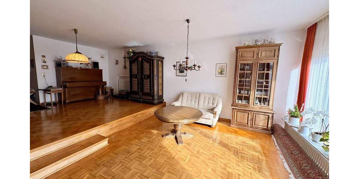 Reihenmittelhaus Hechingen - 5 Zimmer, 130 m&sup2;, 329.000&euro; | Angebot:25692959