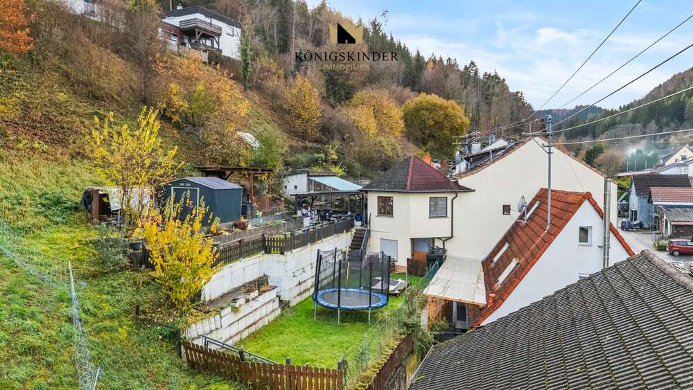 Einfamilienhaus Horb am Neckar - 8 Zimmer, 180 m&sup2;, 399.000&euro; | Angebot:24904680