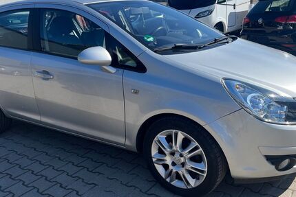 Opel Corsa 175.000 km 1.550 &euro; Holzgerlingen 71088