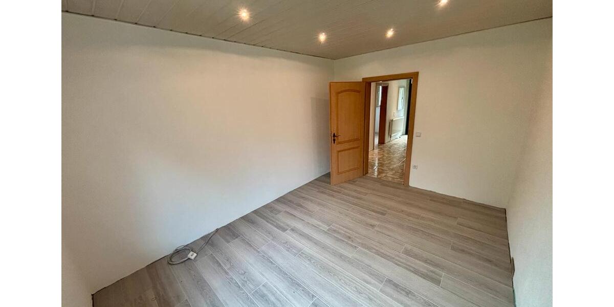 Mehrfamilienhaus, Wohnhaus Horb am Neckar - 6 Zimmer, 170 m&sup2;, 389.000&euro; | Angebot:26597538