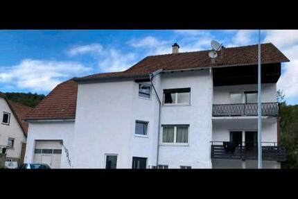 Haus Burladingen - 8 Zimmer, 235 m&sup2;, 305.000&euro; | Angebot:26870748