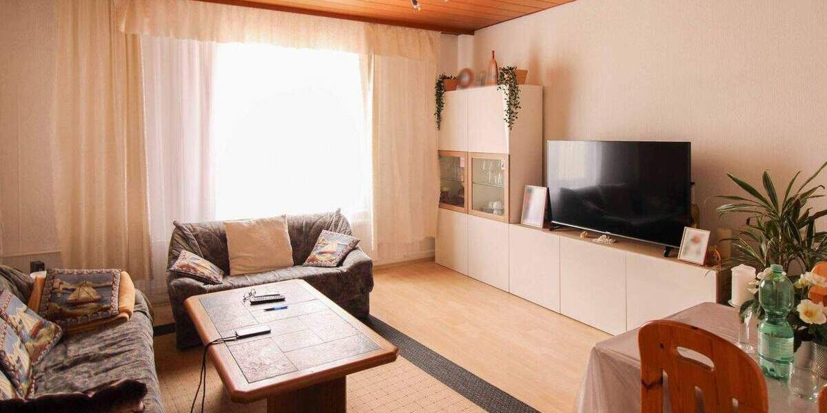 Etagenwohnung Reutlingen Weststadt - 3 Zimmer, 78 m&sup2;, 189.000&euro; | Angebot:25702816