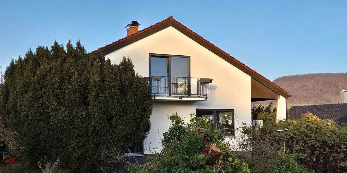 Etagenwohnung Pfullingen - 4 Zimmer, 99 m&sup2;, 1.100&euro; | Angebot:25778769