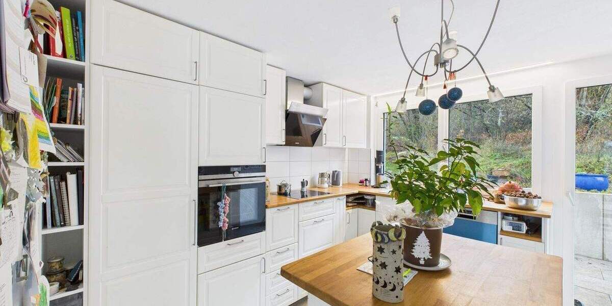 Doppelhaushälfte Ostelsheim - 5 Zimmer, 172 m&sup2;, 697.000&euro; | Angebot:25686346