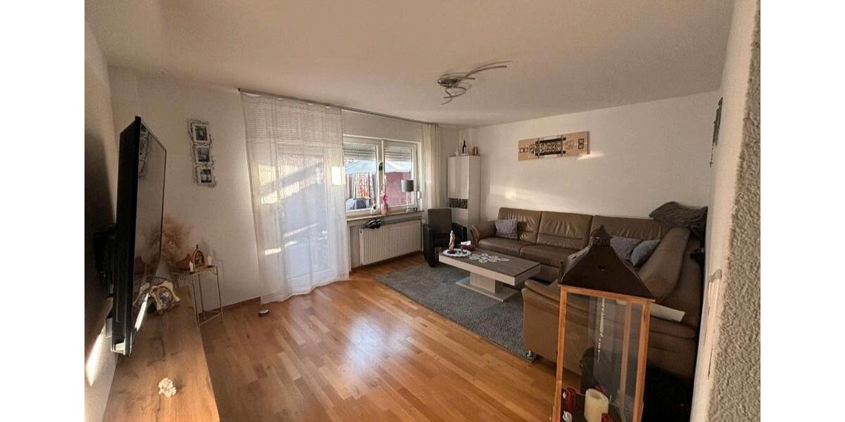 Reihenhaus Reutlingen Sondelfingen - 4 Zimmer, 98 m&sup2;, 370.000&euro; | Angebot:27153398