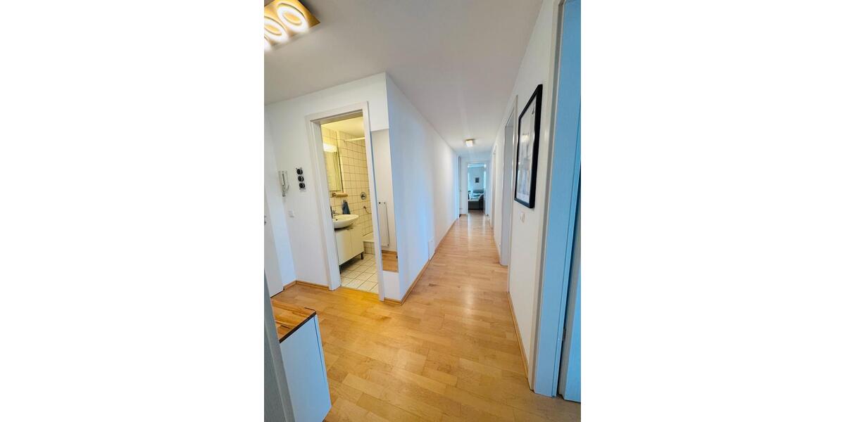 Etagenwohnung Böblingen - 4 Zimmer, 90 m&sup2;, 1.800&euro; | Angebot:25646140