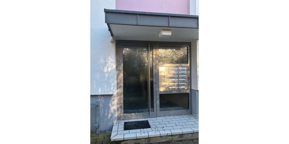 Erdgeschoßwohnung Sindelfingen Sindelfingen (Stadt) - 3 Zimmer, 62 m&sup2;, 1.100&euro; | Angebot:25353994