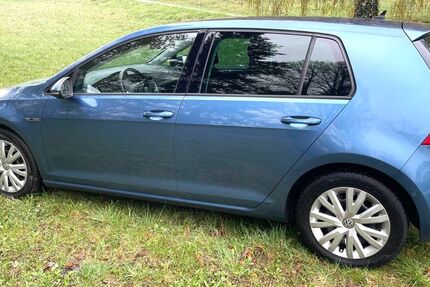 VW Golf 121.320 km 9.450 &euro; Lichtenstein 72805
