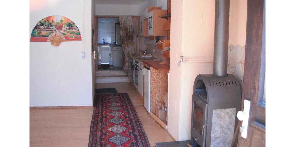 Mehrfamilienhaus, Wohnhaus Bad Urach - 9 Zimmer, 228 m&sup2;, 308.000&euro; | Angebot:27220362