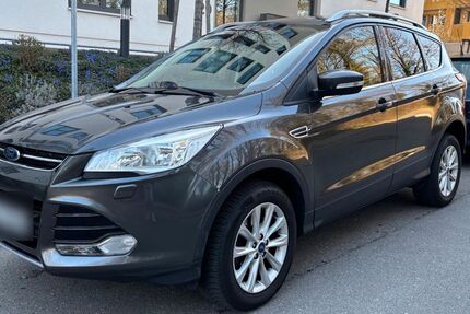 Ford Kuga 87.000 km 12.900 &euro; Reutlingen 72760