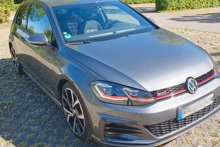 VW Golf 92.300 km 21.750 &euro; Herrenberg 71083