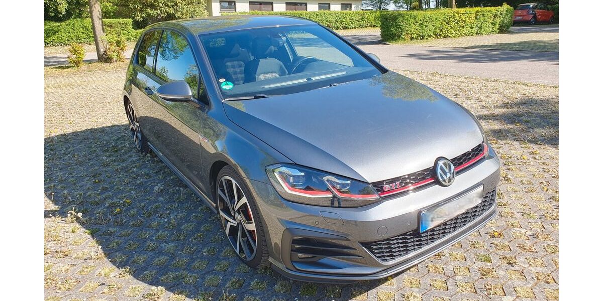 VW Golf 92.300 km 21.750 &euro; Herrenberg 71083