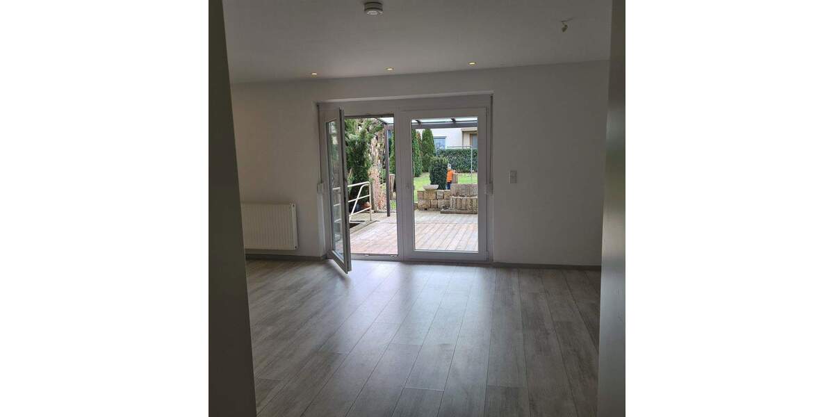 Reihenmittelhaus Pfullingen - 4 Zimmer, 90 m&sup2;, 385.000&euro; | Angebot:25718851