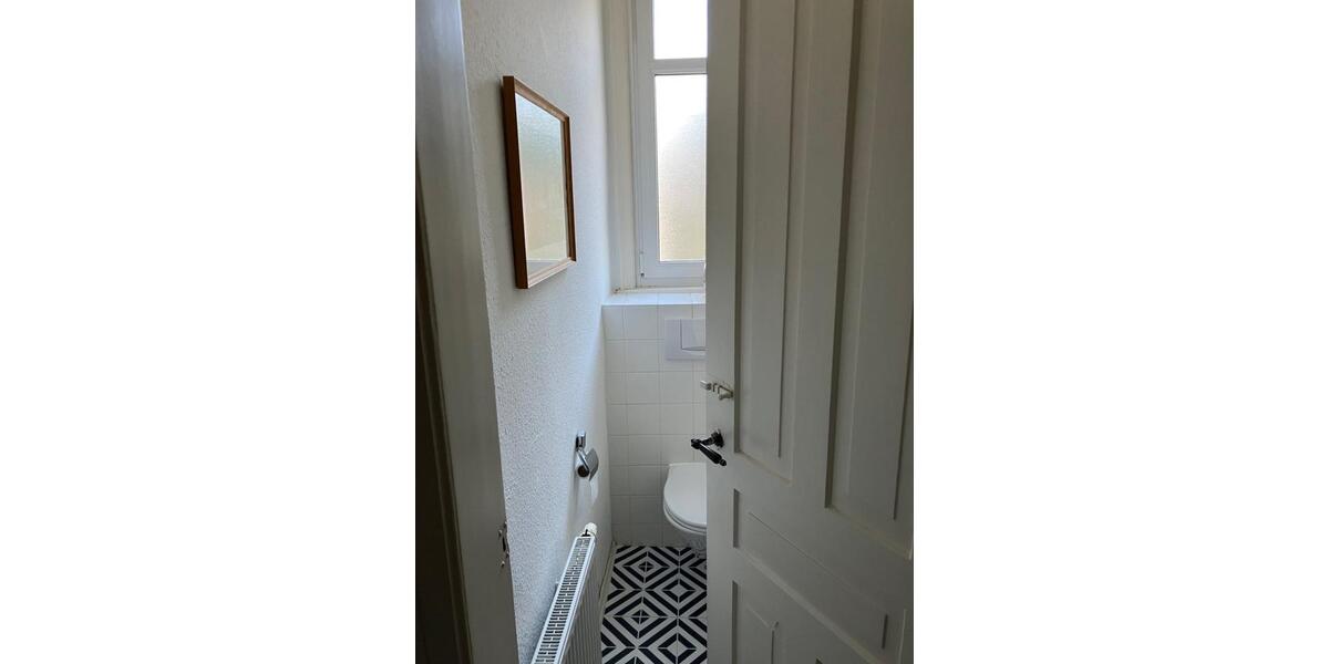 Etagenwohnung Reutlingen - 4.5 Zimmer, 145 m&sup2;, 1.700&euro; | Angebot:25959860