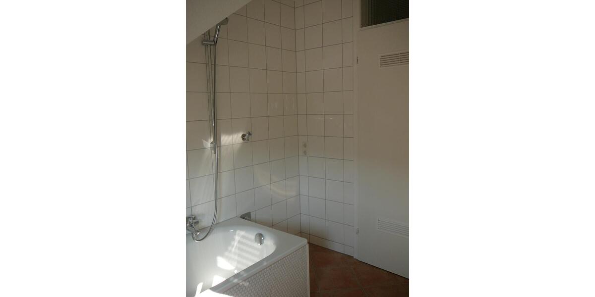Dachgeschoßwohnung Herrenberg - 2.5 Zimmer, 58 m&sup2;, 900&euro; | Angebot:25554062