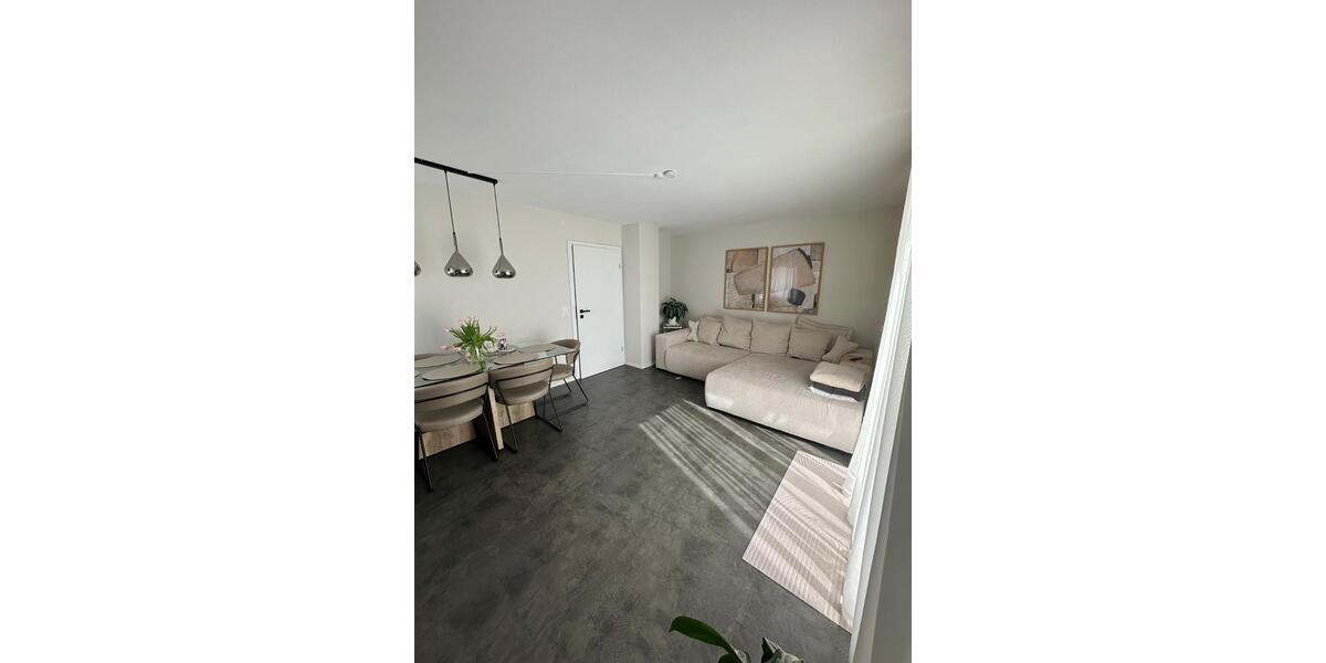 Etagenwohnung Sindelfingen - 3 Zimmer, 68 m&sup2;, 1.100&euro; | Angebot:25945579