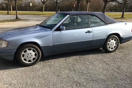 Mercedes-Benz E 220 135.000 km 22.000 &euro; Böblingen 71034