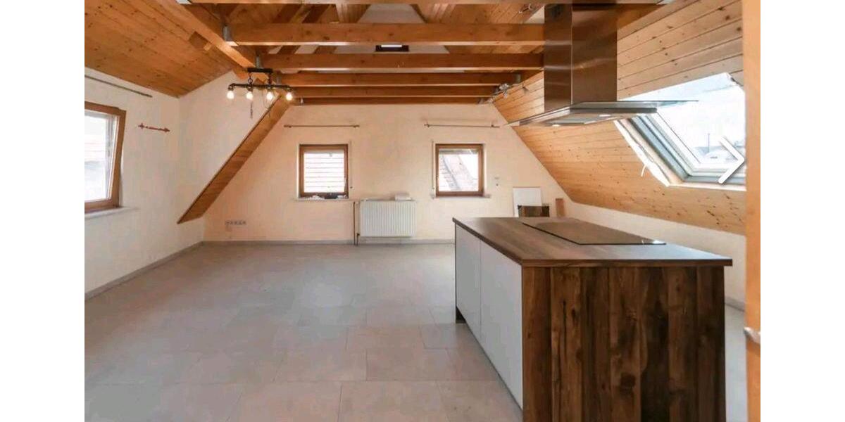 Dachgeschoßwohnung Eutingen im Gäu - 3 Zimmer, 60 m&sup2;, 700&euro; | Angebot:25995002