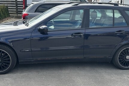Mercedes-Benz Mercedes C 200 Kompressor T-Modell 185.000 km 3.300 &euro; Herrenberg 71083