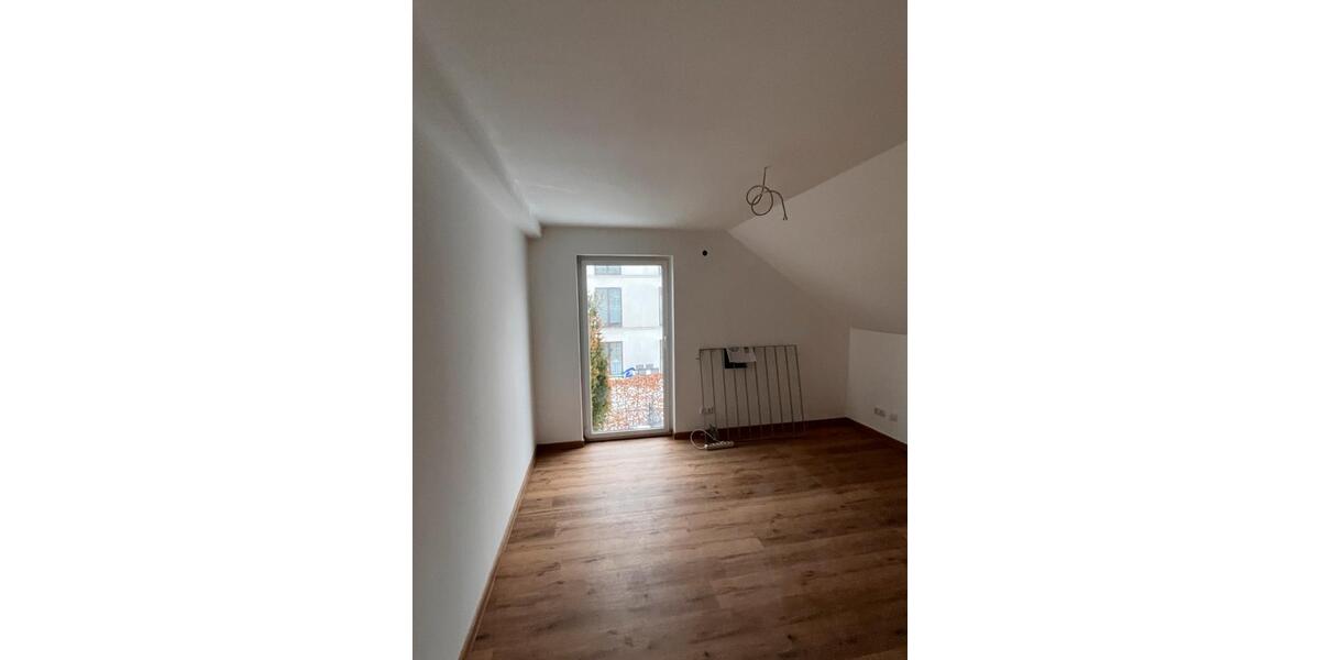 Gewerbeobjekt Stuttgart Sillenbuch - 3 Zimmer, 75 m&sup2;, 690&euro; | Angebot:24825838